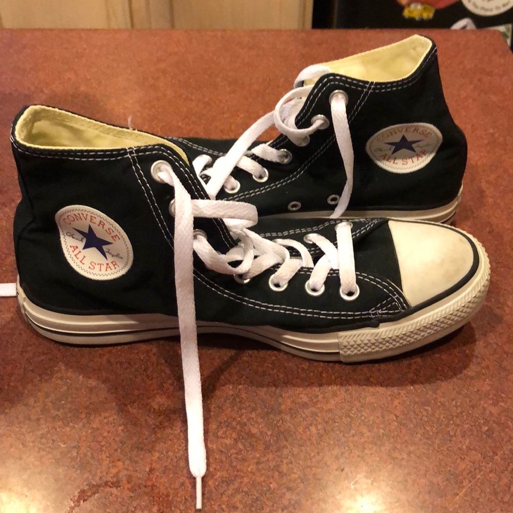 Black converse high tops size men’s 6 1/2